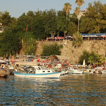 Twenty 2* Αττάλεια